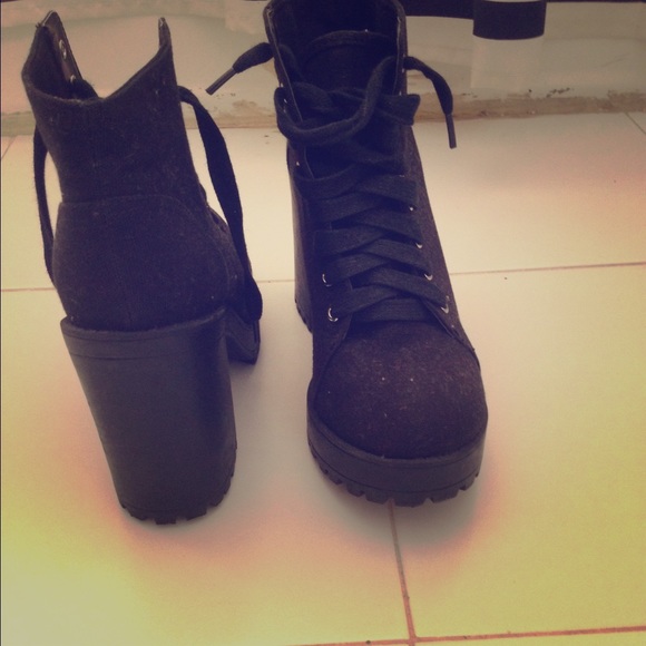 Black biker boots