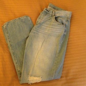 Distressed boyfriend jeans