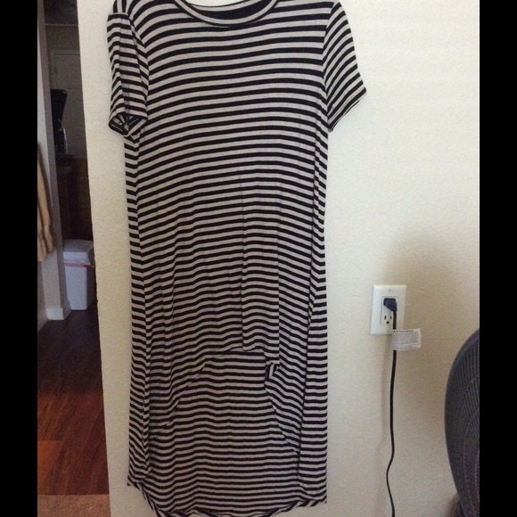 Super cute hi-lo maxi like dress