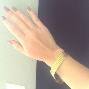 5 gold square shaped bracelet set