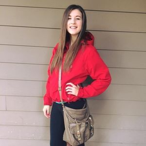 Meet your Posher, Ellie