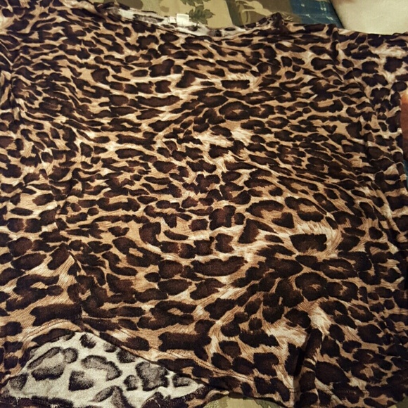 Cheetah print shirt - Picture 1 of 1
