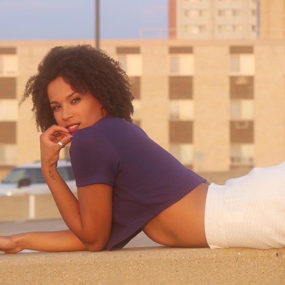 Meet your Posher, Cierra - Picture 1 of 1