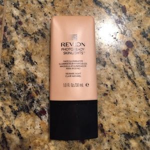 Revlon Photoready Skinlights in "Bare Light"