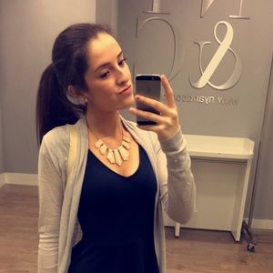 Meet your Posher, Karina