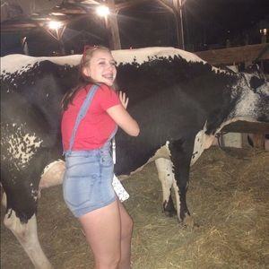 Meet your Posher, Anna