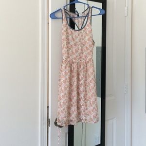 White floral backless dress