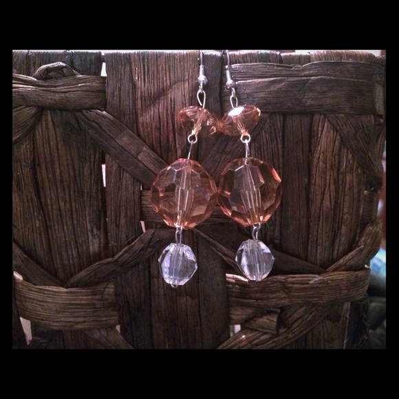 ⭐️ Amber bead earrings. Free w/ $10 order!