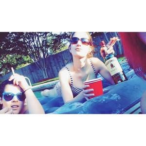 Meet your Posher, Petra