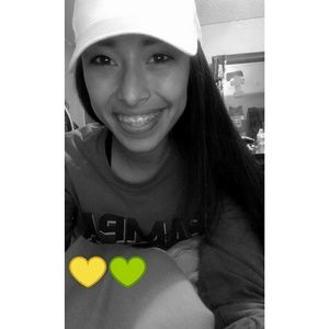 Meet your Posher, Jasmin