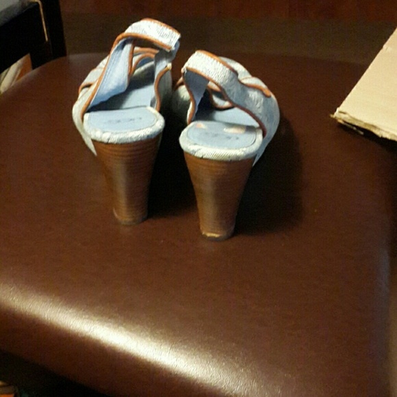 Shoes - Picture 2 of 2