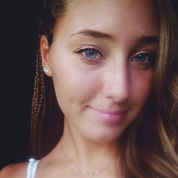 Meet your Posher, Kate - Picture 1 of 1