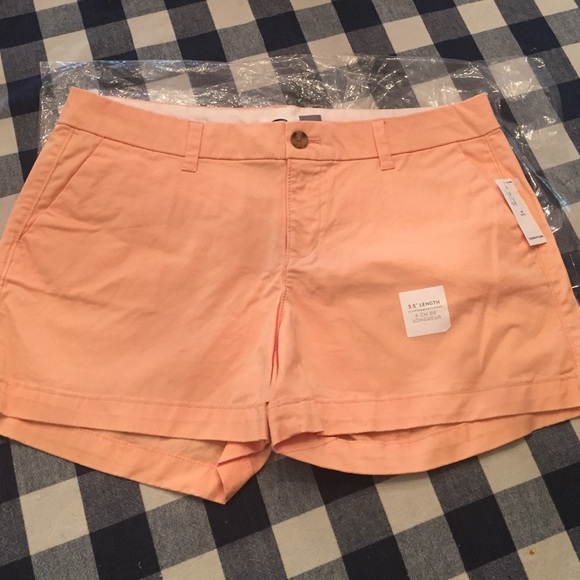 Peach Old Navy short NWT