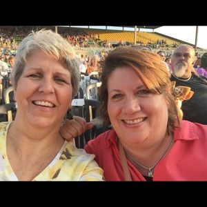 Meet your Posher, Dawn