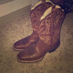 Ariat cowboy boots
