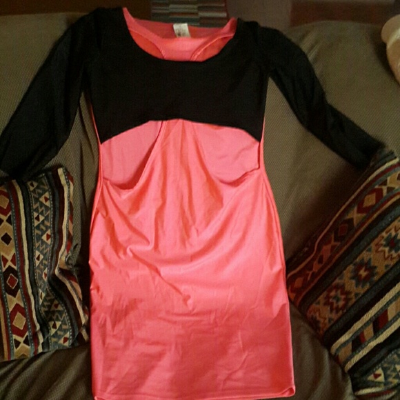 Dress - Picture 2 of 2