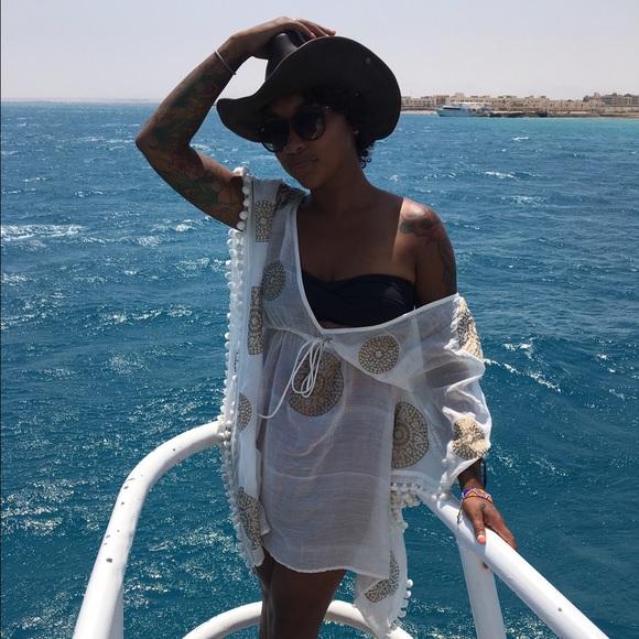 Meet your Posher, Andrea - Picture 4 of 8