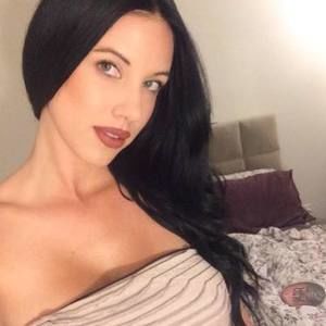 Meet your Posher, Pamela