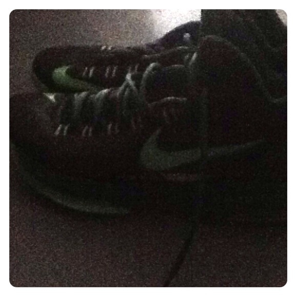 kds size 11 selling for 45$$ - Picture 1 of 1