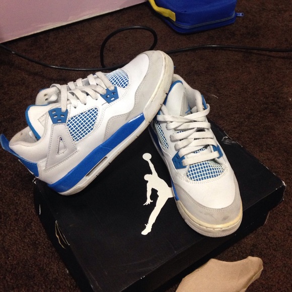 Military blue 4s