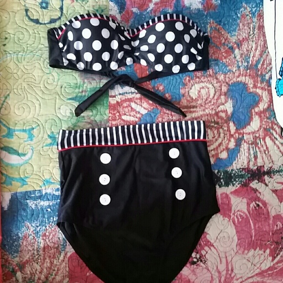 PIN UP SWIM SUIT