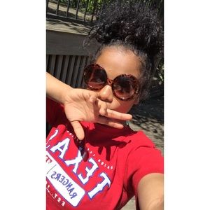 Meet your Posher, Marissa