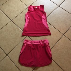 Lucy running top and skirt small
