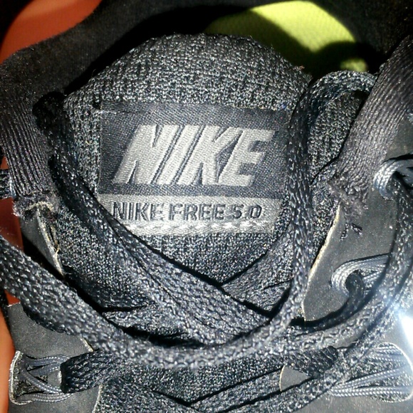 Nike Frees 5.0 - Picture 2 of 4