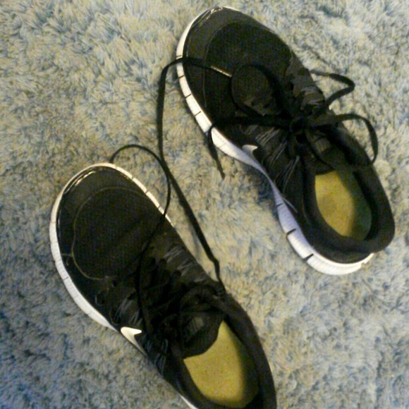 Nike Frees 5.0 - Picture 3 of 4