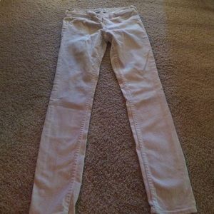 WHITE ABERCROMBIE KIDS JEANS