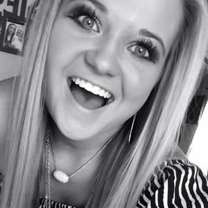 Meet your Posher, Macie