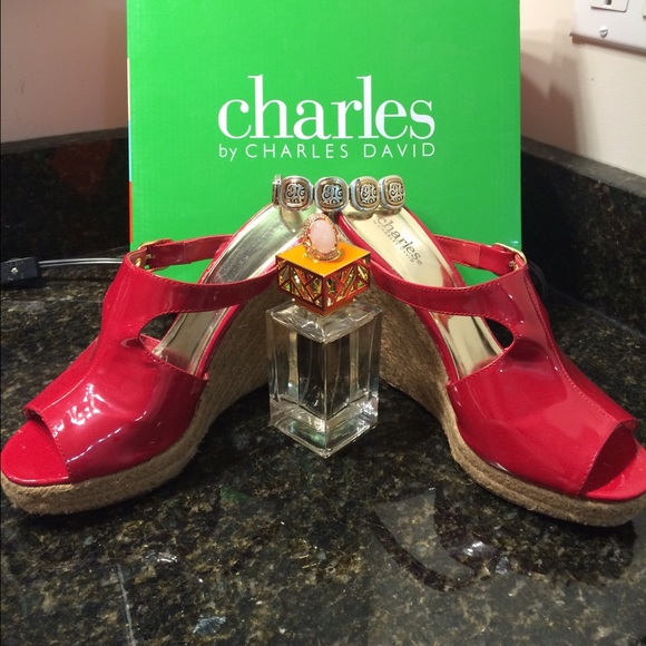 ON HOLD for Victoria - Charles David Red Wedges