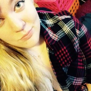 Meet your Posher, Victoria