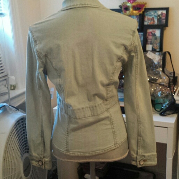 Jean jacket - Picture 2 of 2