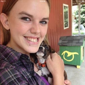 Meet your Posher, Abigail