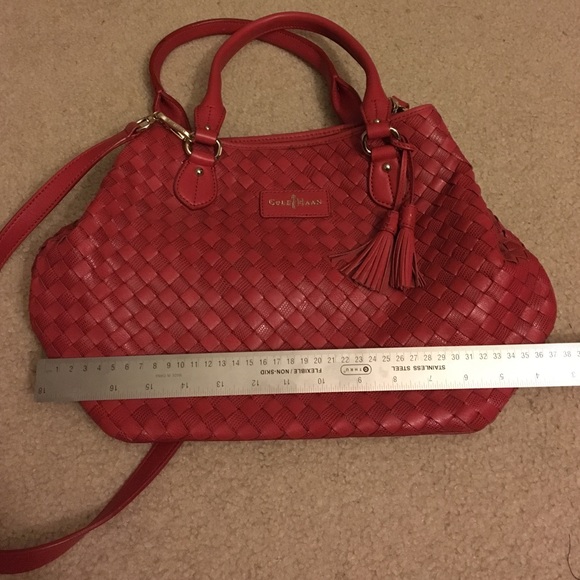 🚫SOLD🚫Cole Haan red leather woven satchel - Picture 4 of 4