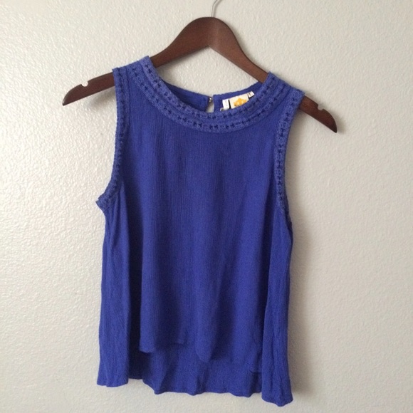 Blue top