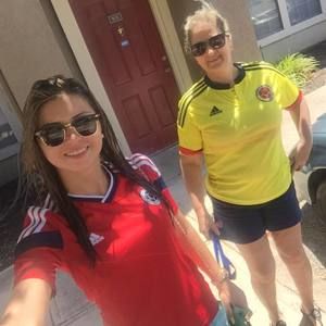 Meet your Posher, Laura