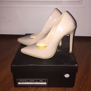 Patent nude pointed toe pumps