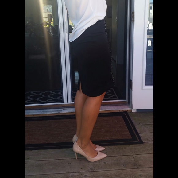 💥CLEARANCE💥Sz. S Sequin skirt - Picture 2 of 2