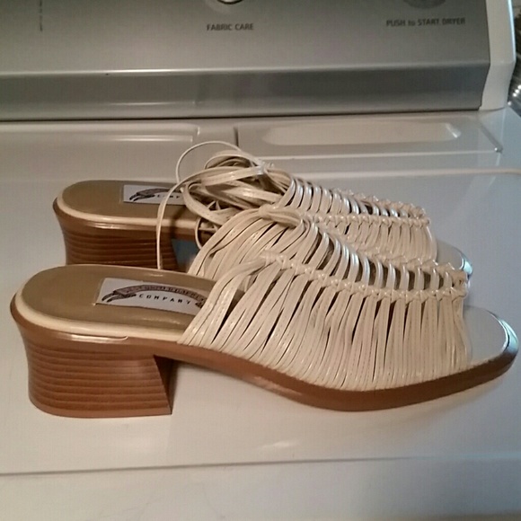 Sandals - Picture 2 of 3