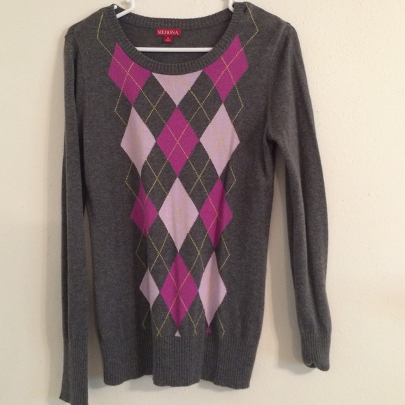 Thin sweater