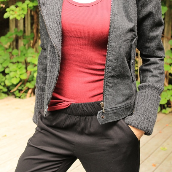 SOLD Black Slouchy Lounge Pants - Picture 3 of 4