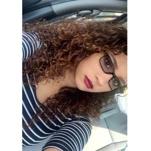 Meet your Posher, Nikki