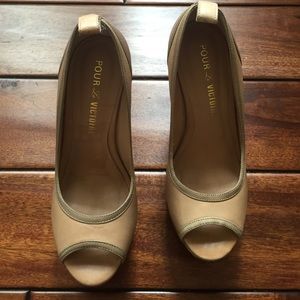 Pour La Victoire shoes