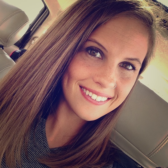 Meet your Posher, Brianna - Picture 1 of 1