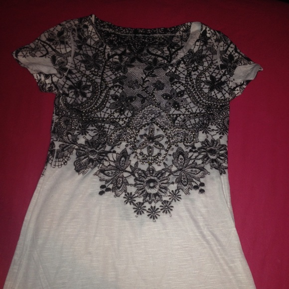 daytrip shirt. like new.