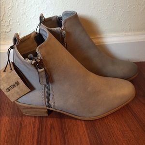 CottonOn Booties