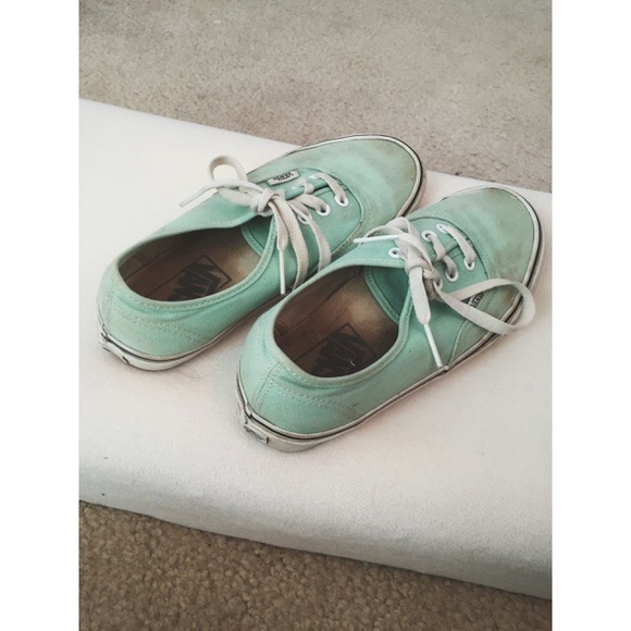 mint vans - Picture 2 of 4
