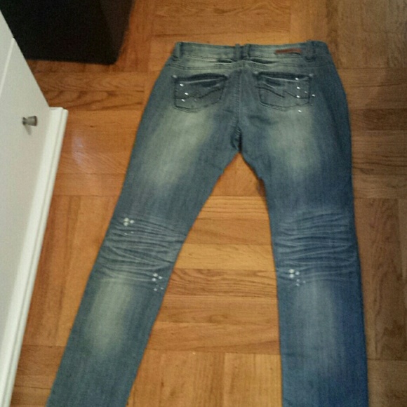 Jeans - Picture 3 of 4